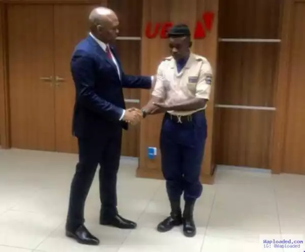 Wow!! UBA Bank Security Officer Returns $10,000 He Found On The Ground